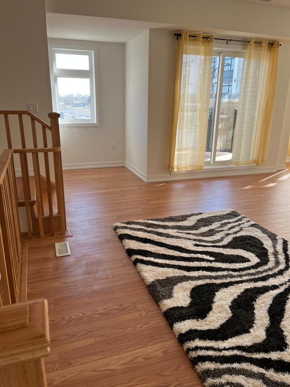 Luxury Brand New Townhouse In Milton Ontario Apartment Екстериор снимка